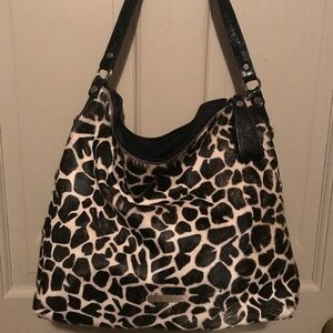 Calfskin  giarraff print shoulder bag  by Pulicati made in Italy zipper on top